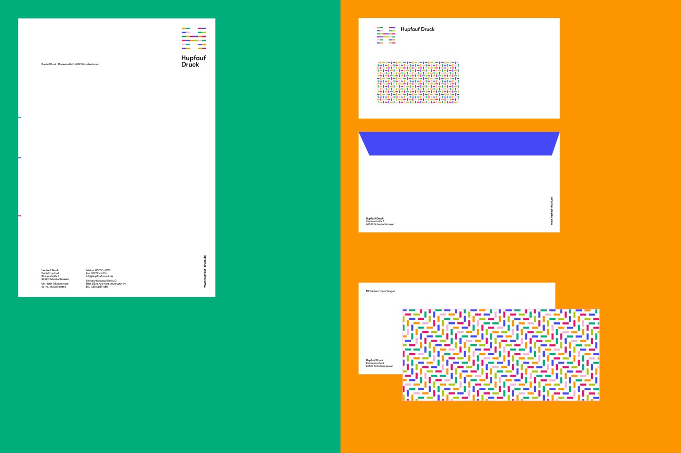 Corporate Design anhand von verschiednen Druckprodukten gezeigt, wie Briefb&ouml;gen, -umschl&auml;ge und mehr